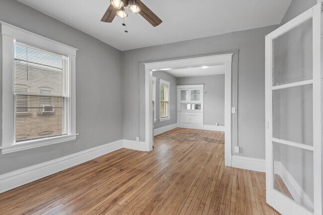 Building Photo - 211 Grotto St N