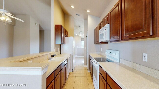 Building Photo - 916 Ocaso Ln