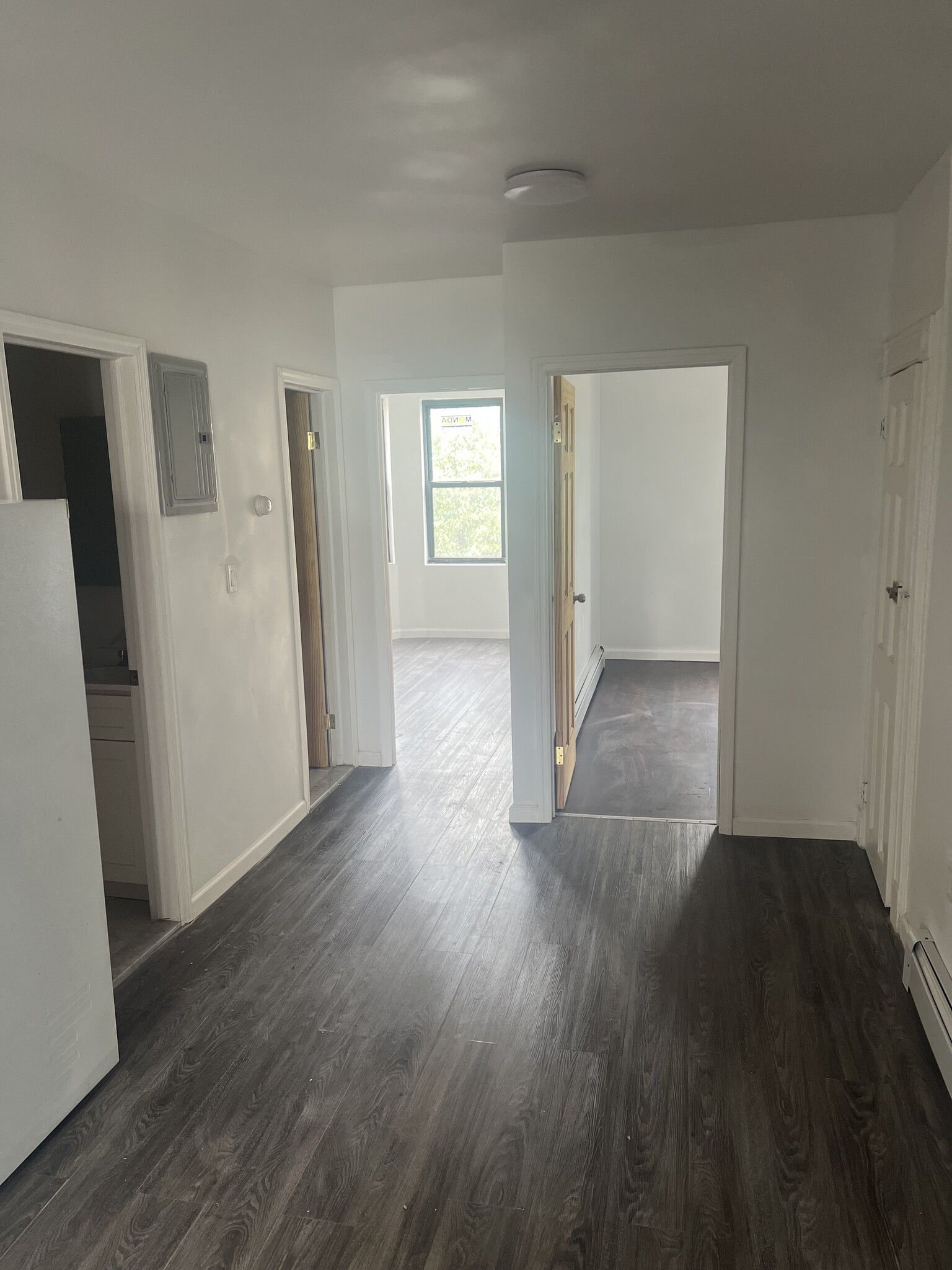 Building Photo - 364 52nd St