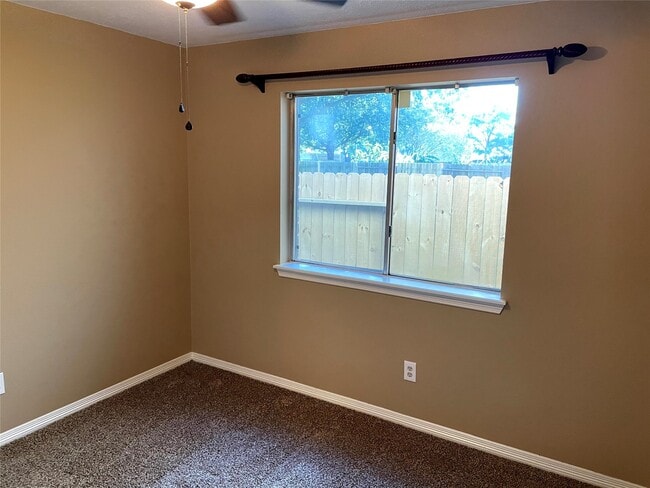 Building Photo - 6414 Founding Dr