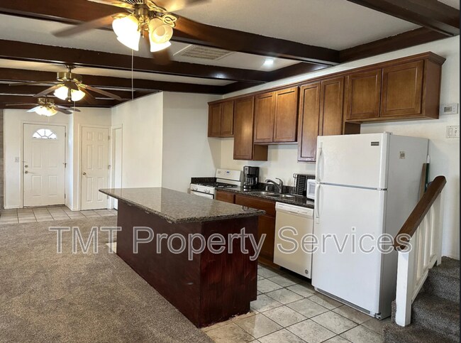 Building Photo - 2051 Inman Ave