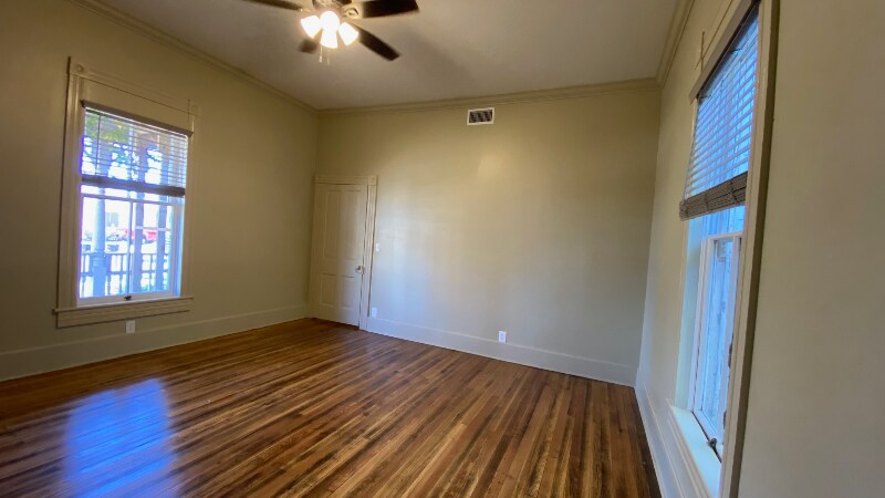 Building Photo - 208 S Trammell St