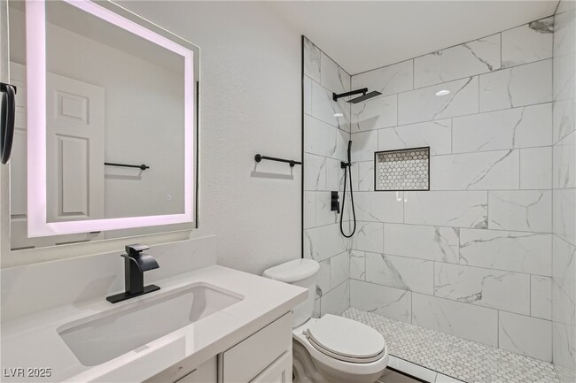 Building Photo - 4330 Sandy River Dr