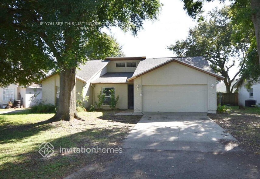 Primary Photo - 1645 Sailpoint Dr