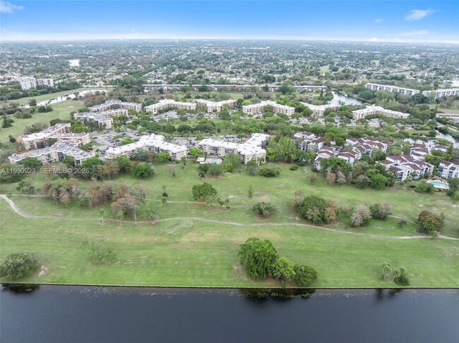 Building Photo - 6100 S Falls Cir Dr