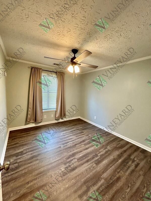Building Photo - 351 Knollwood Lane