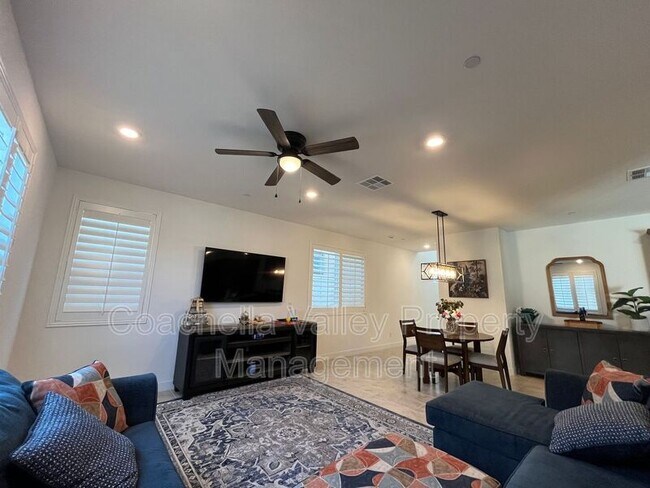 Building Photo - 76279 Cambridge Dr