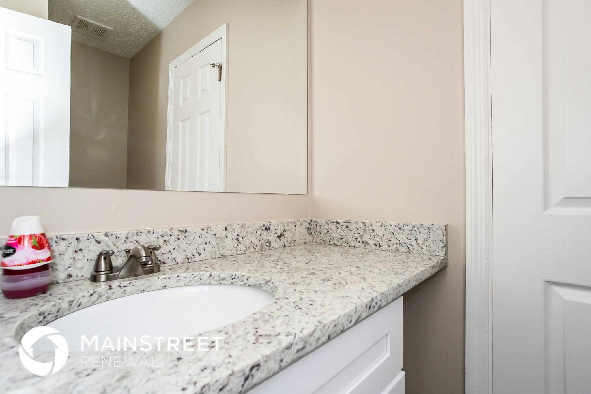 Building Photo - 141 Montego Cir