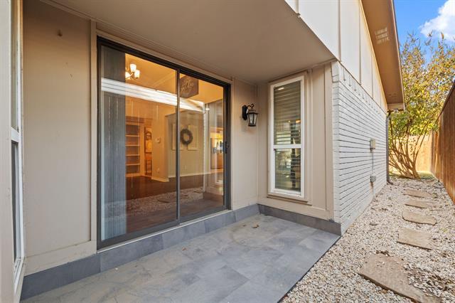 Building Photo - 8605 Grumman Dr