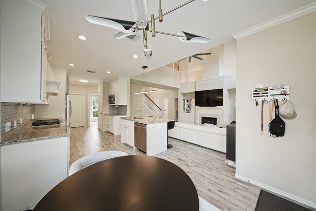 Building Photo - 16322 Drystone Ln