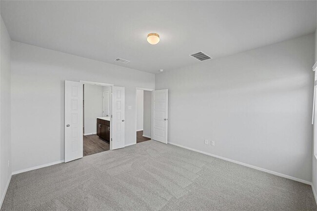 Building Photo - 159 Chesterfield Dr