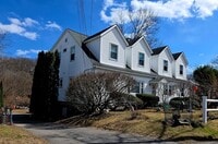 Building Photo - 70 Beaconwood Rd