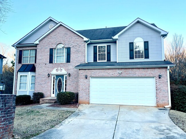 Primary Photo - Hello Beautiful! 4 Bedroom / 2.5 Bathroom ...