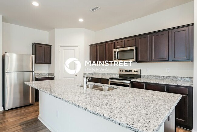 Building Photo - 4 Bedroom Pet-Friendly Home in Zebulon, NC with Main Street Renewal