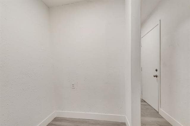 Building Photo - 6048 Hillcrest Dr