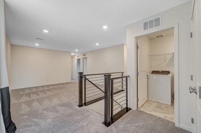 Building Photo - AMAZING 2 Story, 5 Bedroom Home in Gated community!