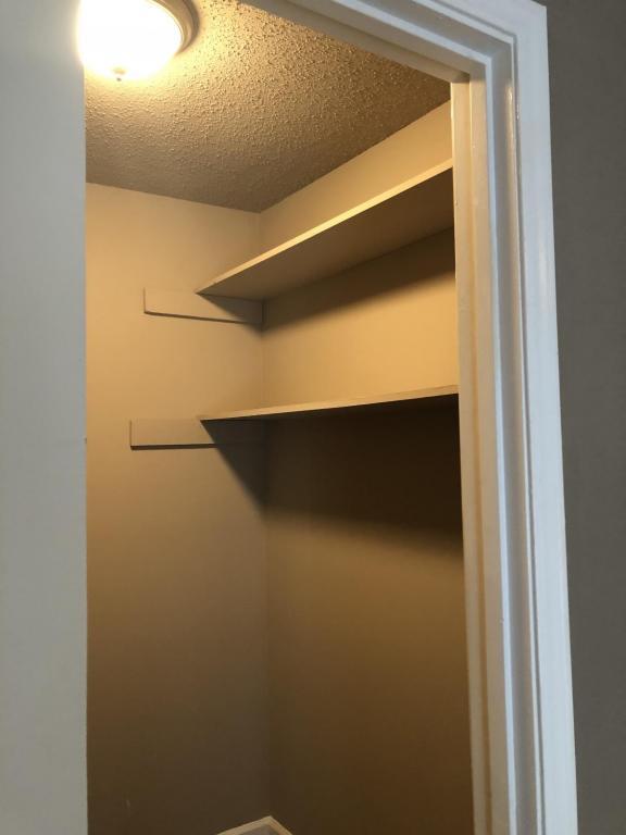 Building Photo - 5140 Highpoint Rd