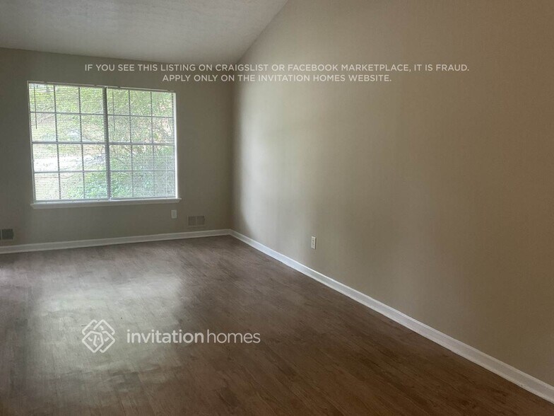 Building Photo - 5469 Liberty Rd