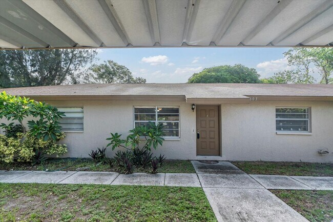 Primary Photo - 5601 59th Way N