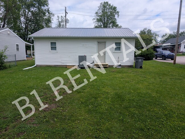 Building Photo - 1020 Bennett St