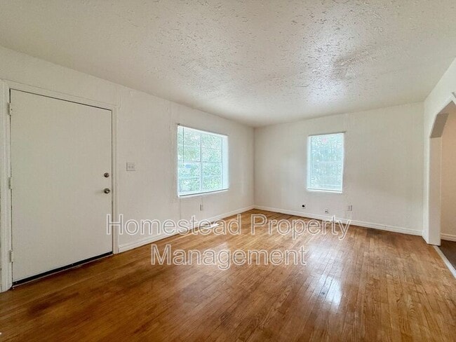 Building Photo - 3411 NW 27th St