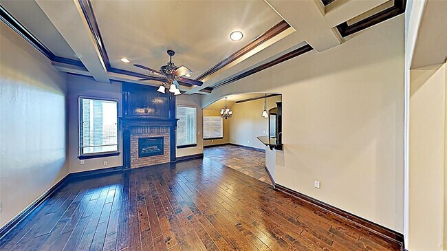 Building Photo - 13604 Gentry Dr