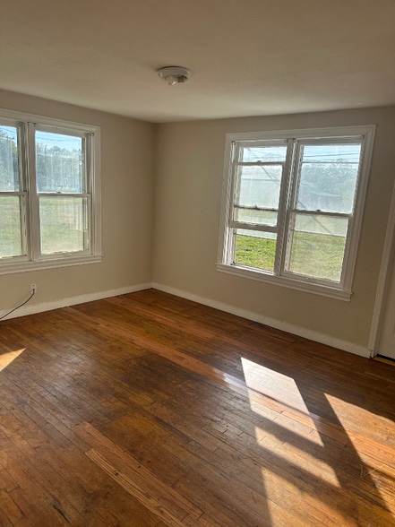 Building Photo - 1226 Oaklawn St