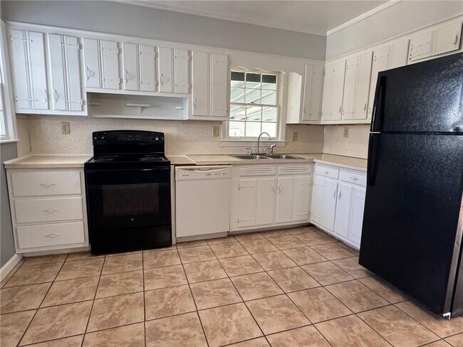 Building Photo - 5026 Chamblee Tucker Rd