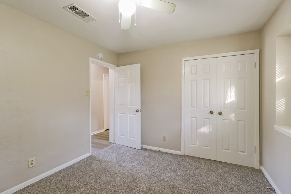 Building Photo - 4714 Glendower Dr