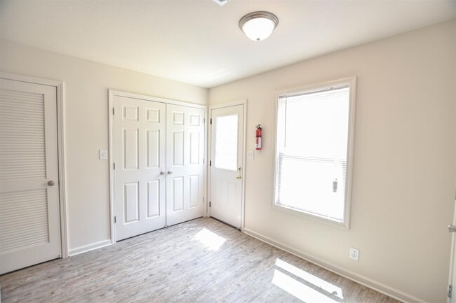 Building Photo - 536 Patriot Park Ct