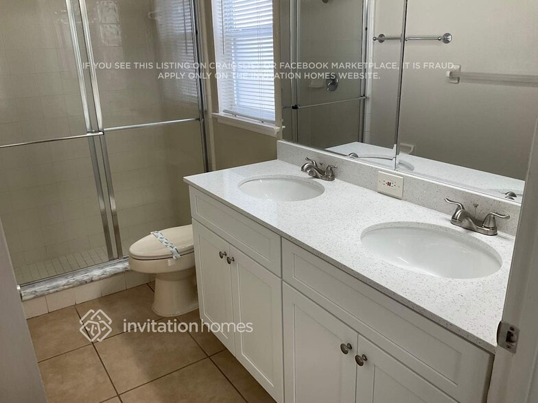 Building Photo - 1904 Meadow Pond Way