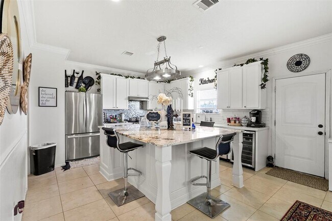 Building Photo - 6407 Hillock Ln
