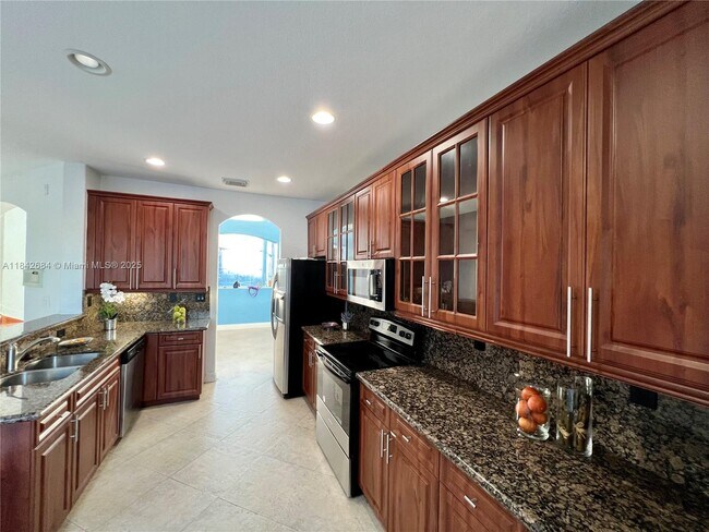 Building Photo - 1421 SW 153rd Path
