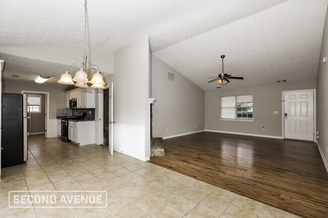 Building Photo - 226 Fern Ct