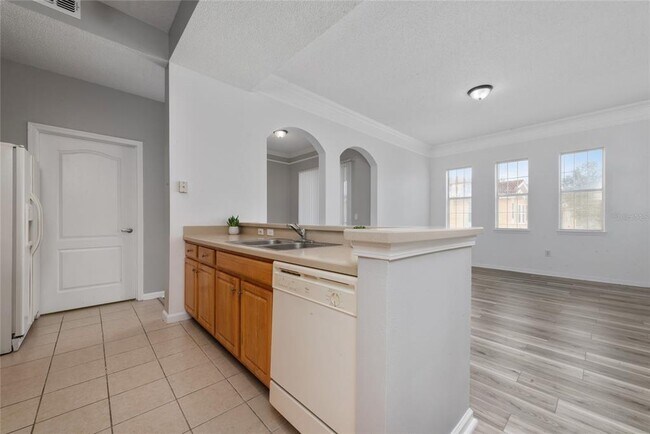 Building Photo - 12017 Villanova Dr