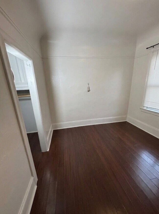 Building Photo - 2059 Berkeley Way