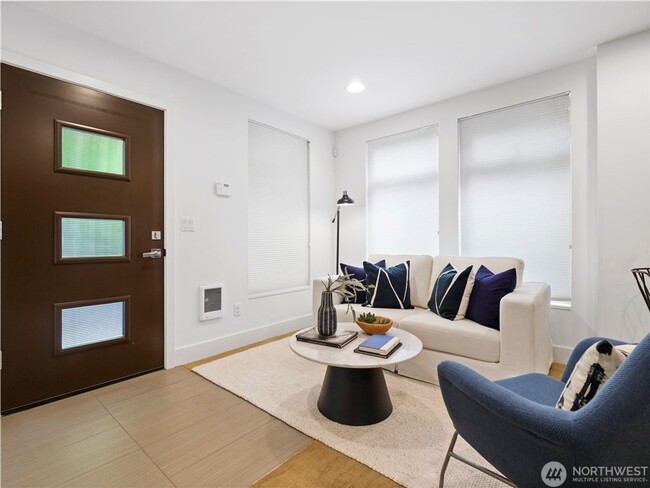 Building Photo - 4bd/3.75ba Seattle House