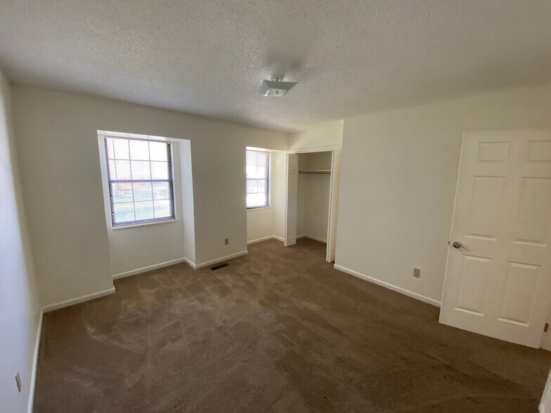 Bedroom2 - 215 Gum Hollow Rd
