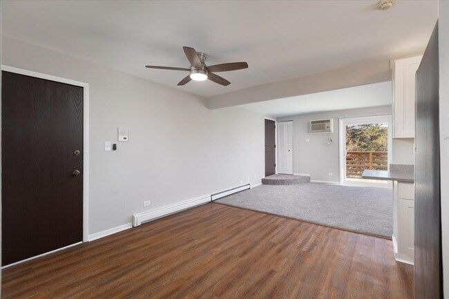 Building Photo - 708 W 65th St