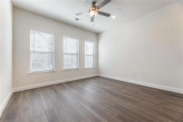 Building Photo - 4704 Corriente Vista Ln