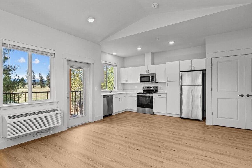 Building Photo - The Grove at Sunset Meadows