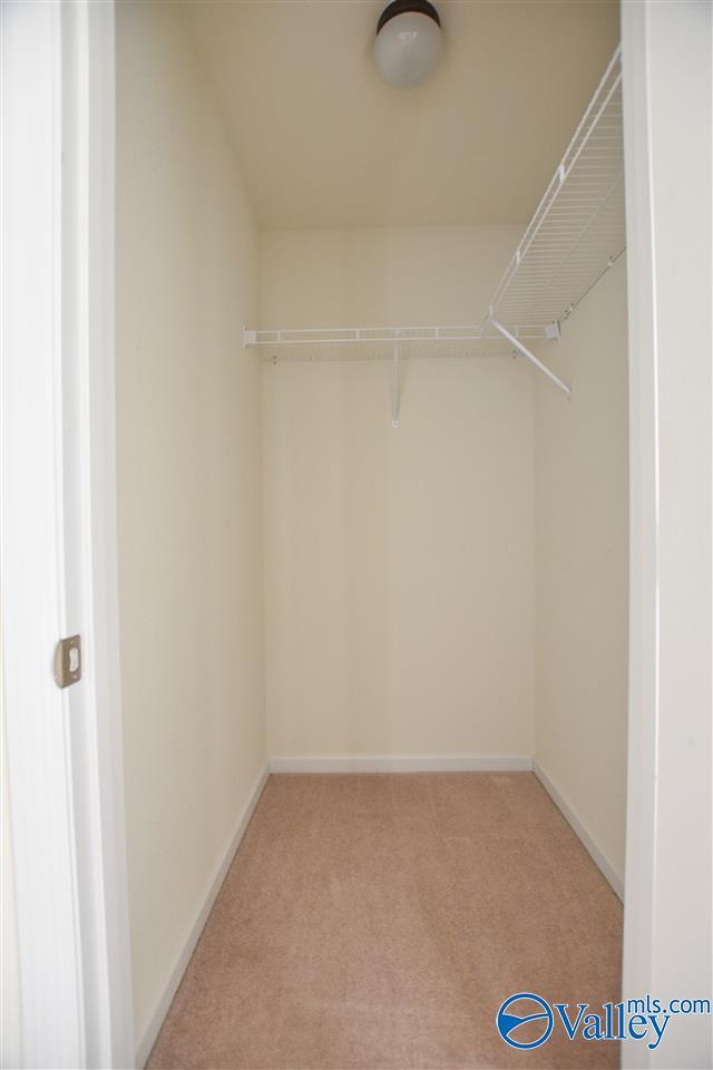 Building Photo - 15395 Mill Valley Dr