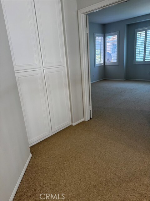 Building Photo - 16252 Fieldcrest Ct
