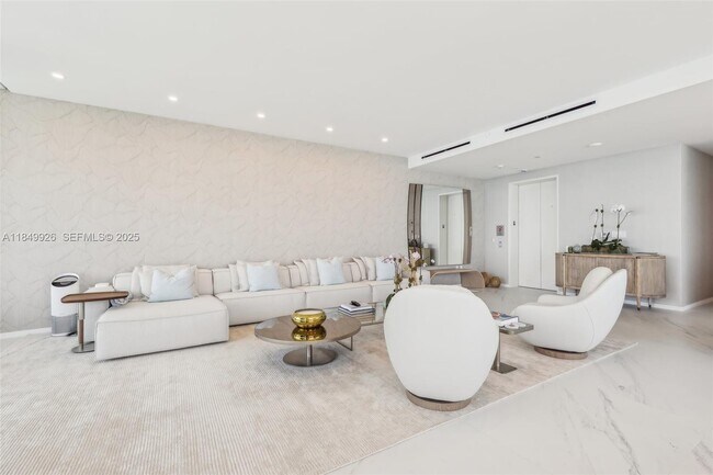 Building Photo - 2000 S Ocean Dr