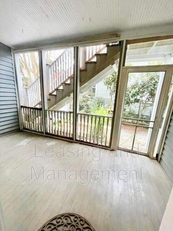 Building Photo - 25 Chapel St