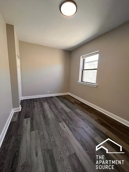 Building Photo - 4918 S Vincennes Ave