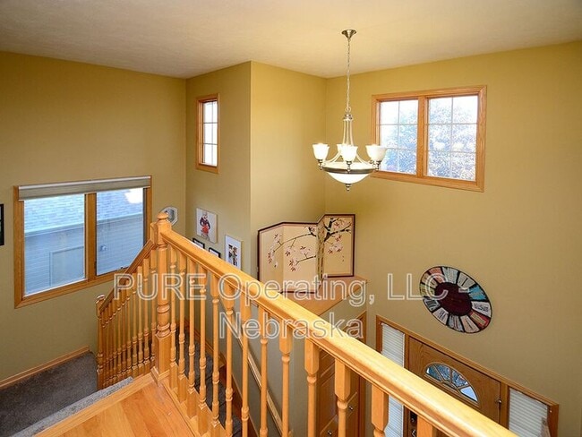 Building Photo - 2003 Crest Ridge Dr