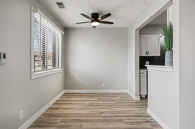 Building Photo - 11724 Arbor St