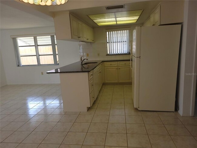 Building Photo - 6410 Tralee Ave