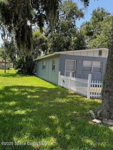 Building Photo - 915 S Fiske Blvd